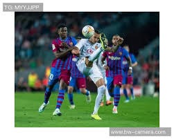 4000万欧潜力！曼联盯上18岁希腊中场，多豪门竞争转会成焦点？